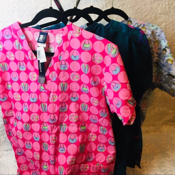 Tops - Lot of four scrub tops size Small B24/4